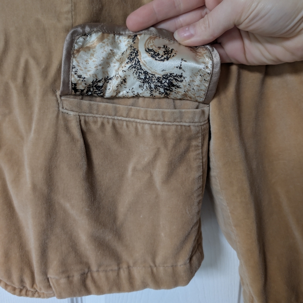 BKE Tan Jacket with Patterned Lining - Picture 7 of 7